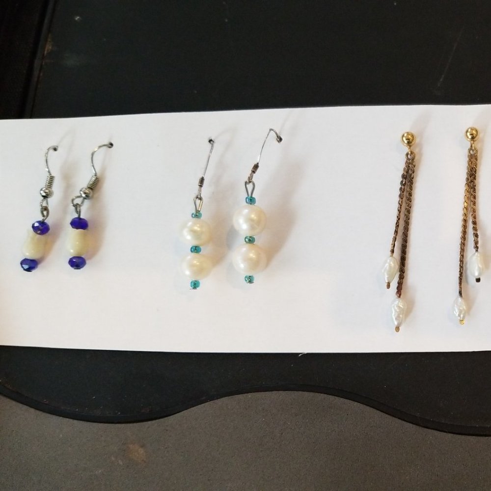 Lot of Pearl Earrings